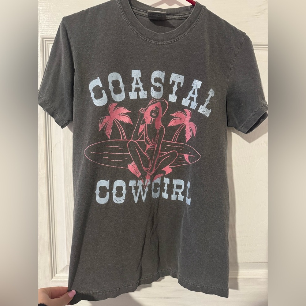 Comfort Colors Women's Gray Coastal Cowgirl Tee Size Small